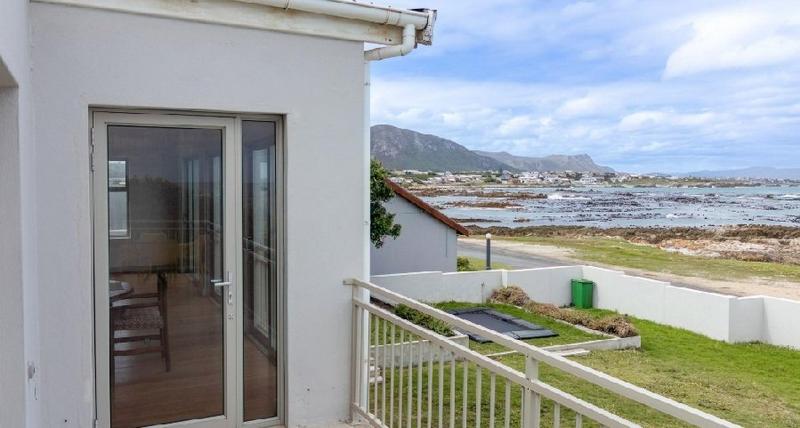 6 Bedroom Property for Sale in Kleinbaai Western Cape